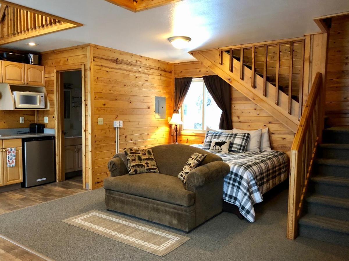 Susitna River Lodging, Riverside Cabins Talkeetna Exterior photo