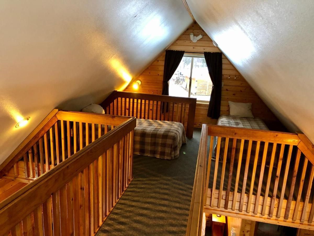 Susitna River Lodging, Riverside Cabins Talkeetna Exterior photo