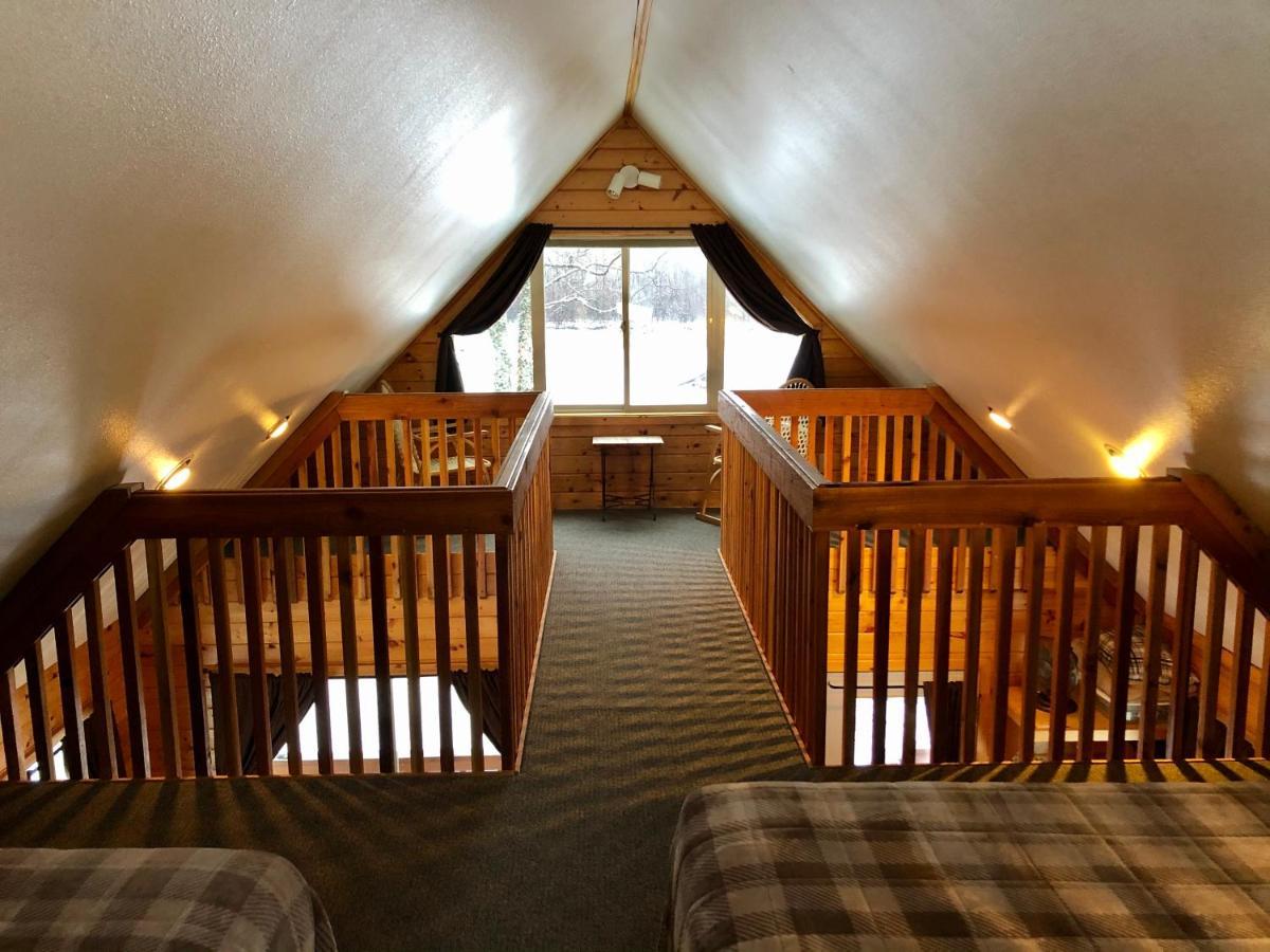 Susitna River Lodging, Riverside Cabins Talkeetna Exterior photo