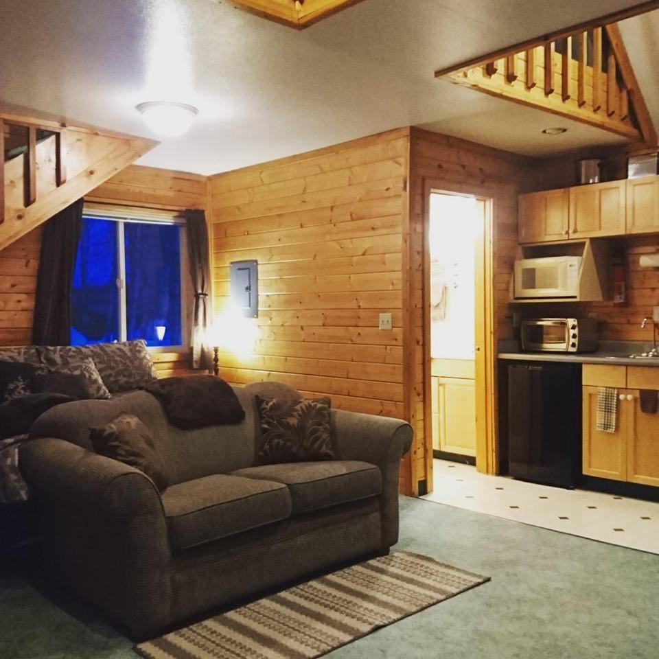Susitna River Lodging, Riverside Cabins Talkeetna Exterior photo